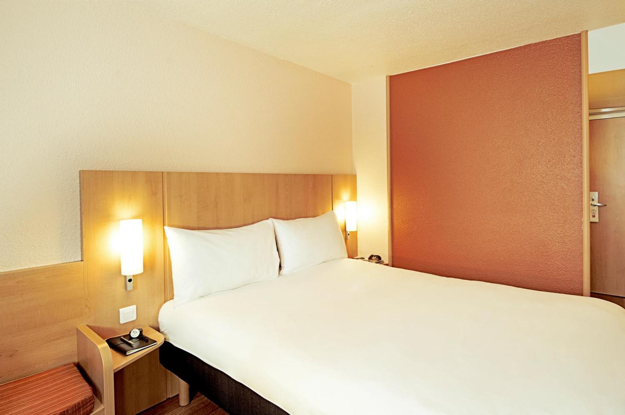 Готель Ibis Poitiers Sud Номер фото