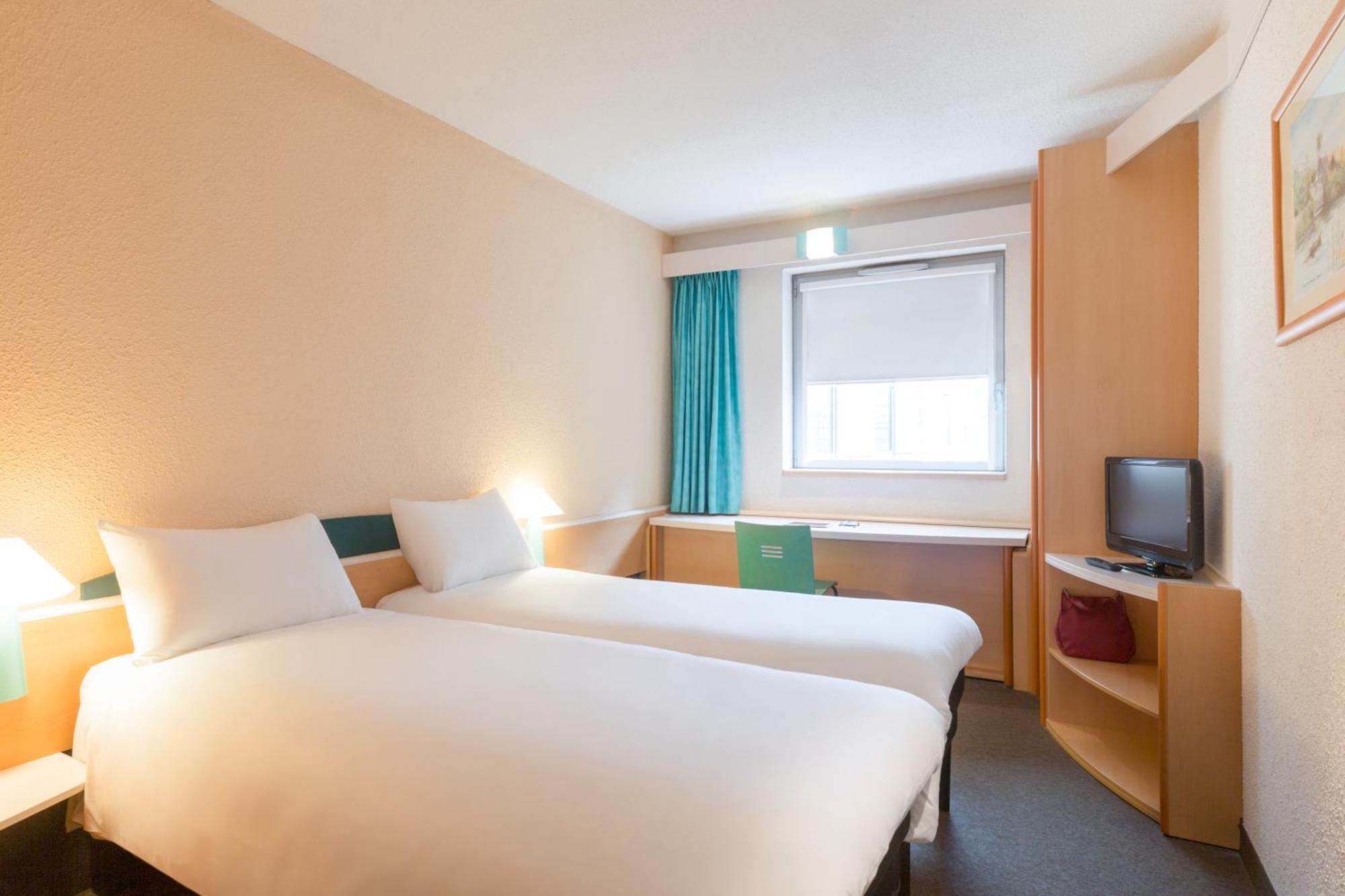 Готель Ibis Poitiers Sud Номер фото