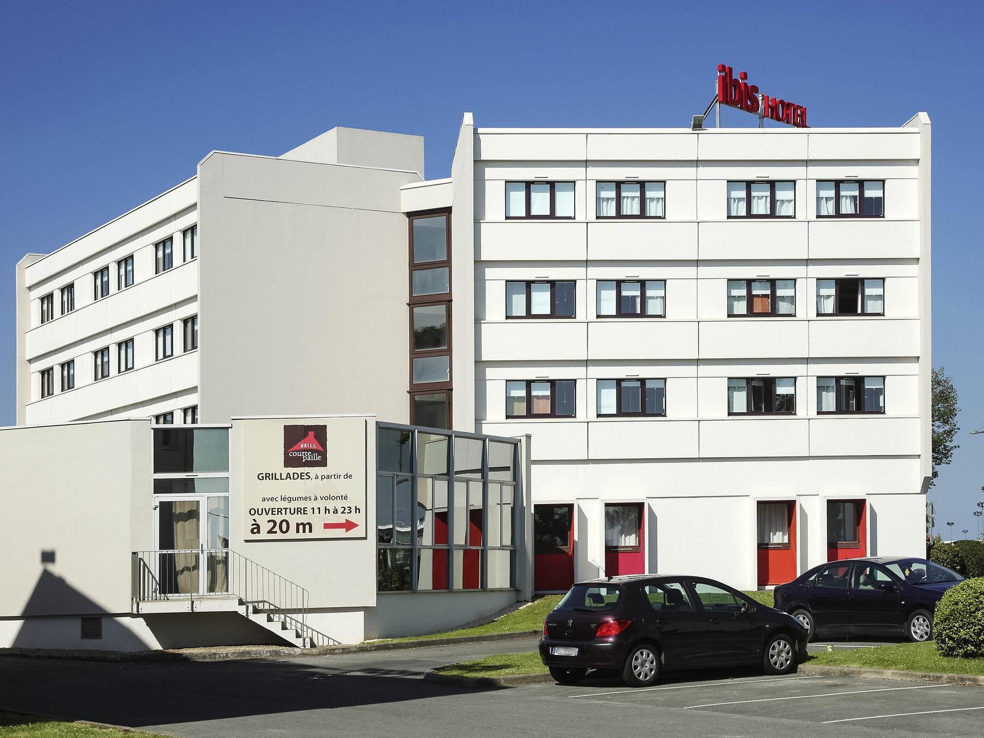 Готель Ibis Poitiers Sud Екстер'єр фото