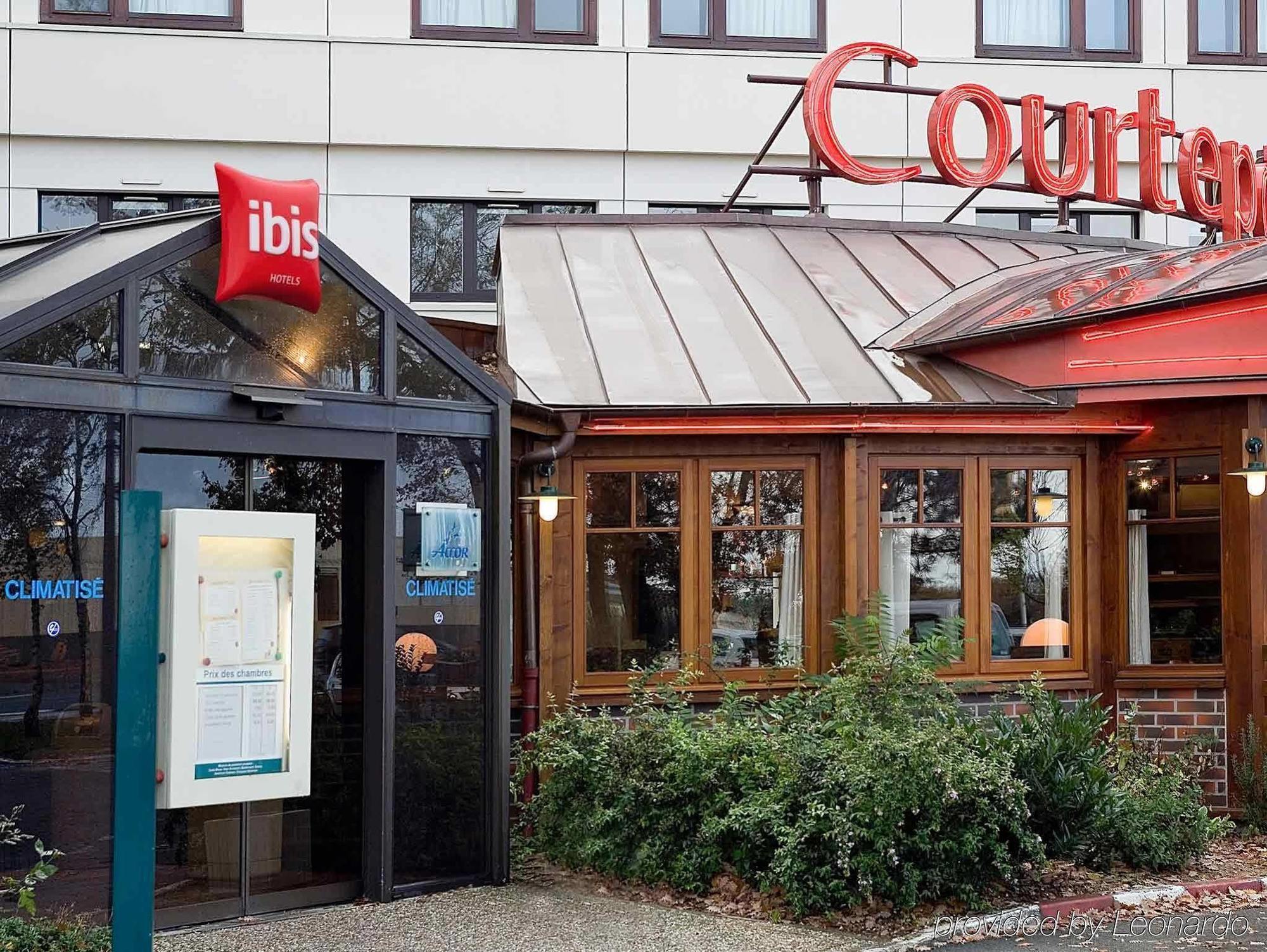 Готель Ibis Poitiers Sud Екстер'єр фото